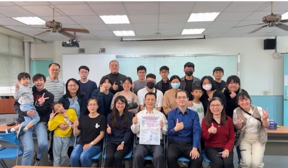 112年12月9日系友回娘家(點選看更多) 第1張
